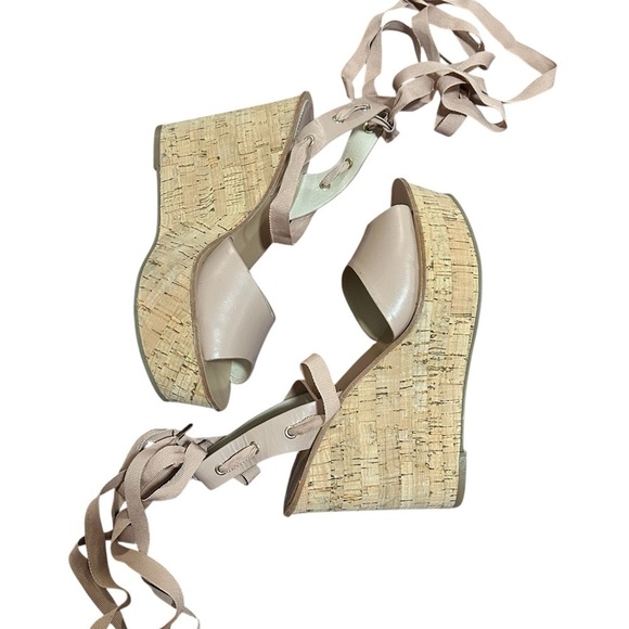 Chic TOPSHOP Tan Leather Sandals - Picture 3 of 5